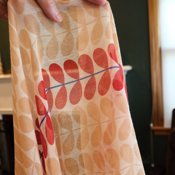 Orla Kiley Classic Stem Leaf Pattern Large Scarf Wrap Red Peach 68x28 - Picture 3 of 5